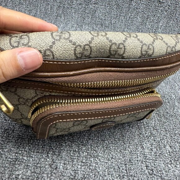 GUCCI Interlocking G Brown Canvas Belt Bag 635-071025 - Picture 9 of 11